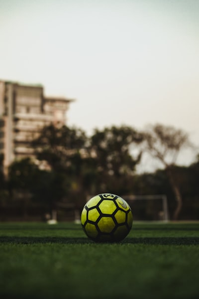 نتائج دوري أبطال أوروبا أمسمفاجآت وأهداف مثيرة